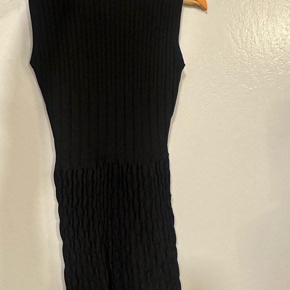 John + Jenn black textured bodycon sweater dress - Picture 7 of 10